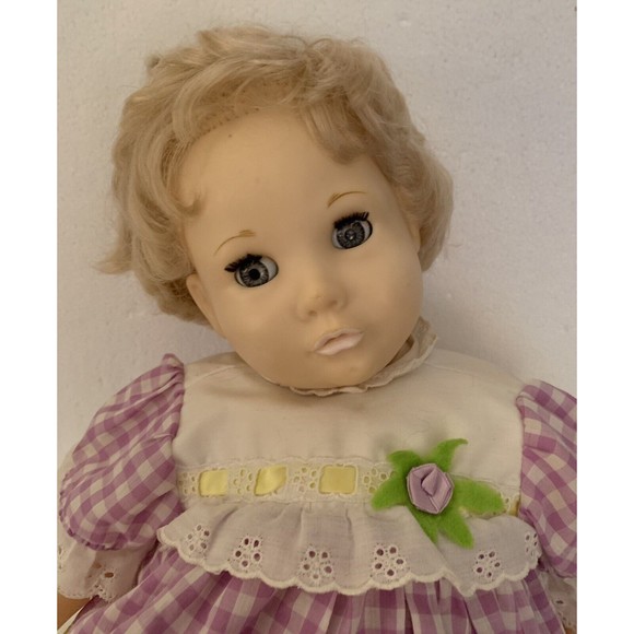 Vintage 1977 Suzanne Gibson Doll 22"  Outfit Socks Shoes  Taiwan READ CONDITION - Picture 6 of 12